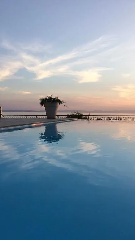 Villa Krizia Luxury Suites Bardolino