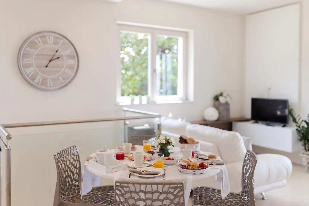Lägenhet Villa Krizia Luxury Suites Bardolino
