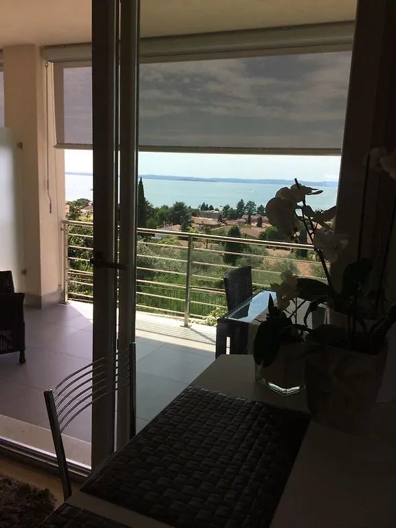 Villa Krizia Luxury Suites Bardolino Lägenhet